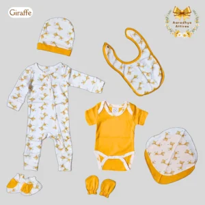 Newborn Set - Giraffe - Winter collection. (Size: Newborn)